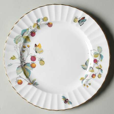 Strawberry Fair (Bone, Rim, Fluted, Gold) Luncheon Plate