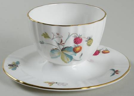 Strawberry Fair (Bone, Rim, Fluted, Gold) Lid for Jam/Jelly w/Attached Underplate