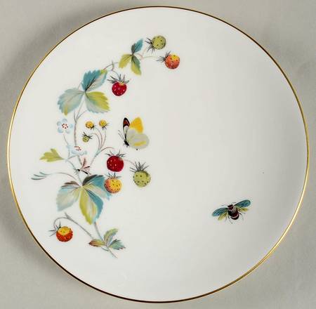 Strawberry Fair (Bone, Coupe, Smooth, Gold) Salad Plate