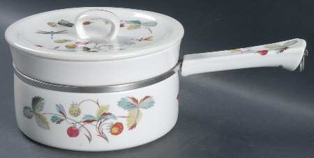 Strawberry Fair (Bone, Coupe, Smooth, Gold) Saucepan & Lid