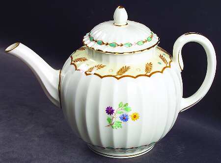 Surrey Small Teapot & Lid