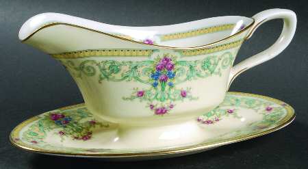 Sussex Gravy Boat with Attached Underplate