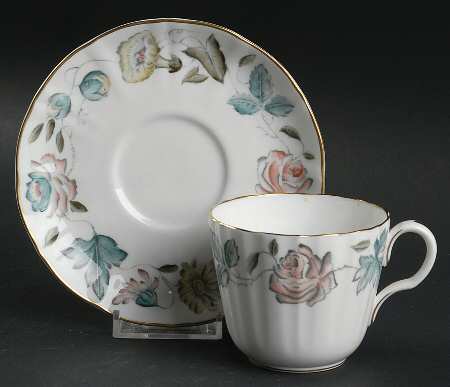 Sylvan Flat Cup & Saucer Set