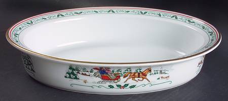 Village Christmas 11" Oval Pie Baker