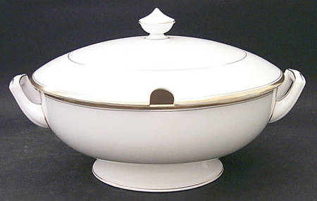 Viceroy (Gold Trim) Tureen &  Lid
