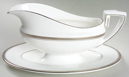 Viceroy (Platinum Trim) Gravy Boat with Attached Underplate