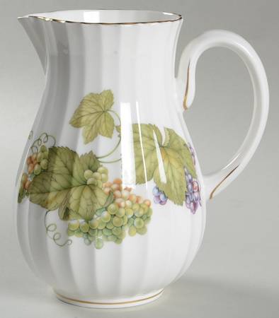 Vine Harvest 32 Oz Pitcher