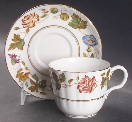 Virginia Oversized Cup & Saucer Set