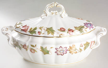 Virginia Oval Tureen & Lid