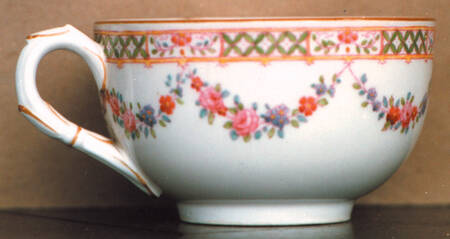 W9200 Footed Cup