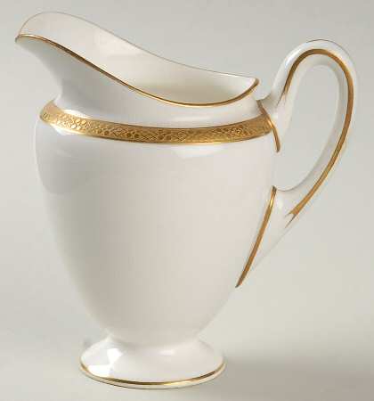 W9215 Creamer