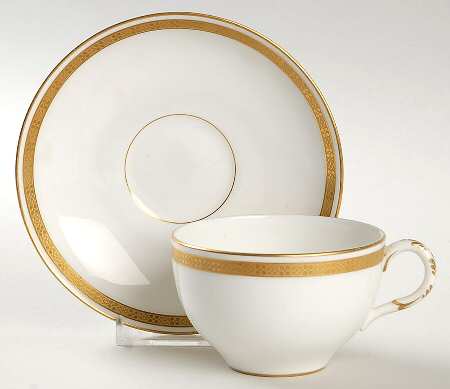 W9215 Flat Cup & Saucer Set