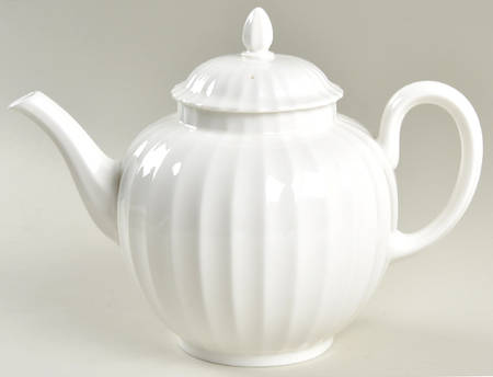 Warmstry White Teapot & Lid
