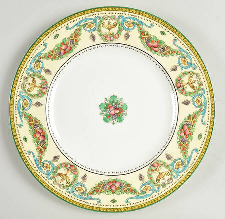Windsor (Older, Green Trim) Luncheon Plate