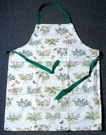 Worcester Herbs (Green Trim) Cloth Kitchen Apron