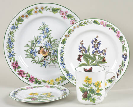 Worcester Herbs (Green Trim) 32  Piece Estate Set