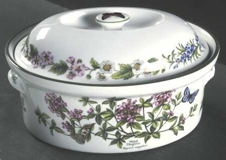 Worcester Herbs (Green Trim) 2 Quart Oval Covered Casserole