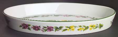Worcester Herbs (Green Trim) 14" Oval Baker