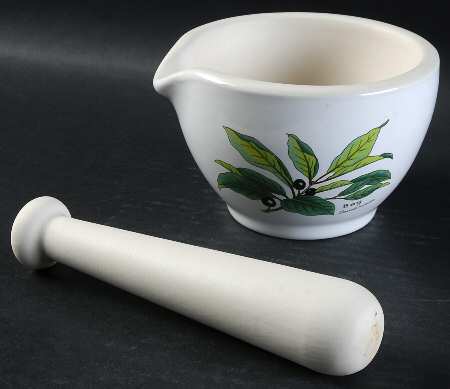 Worcester Herbs (Green Trim) Pestle and Mortar
