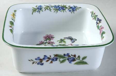 Worcester Herbs (Green Trim) 8" Square Baker