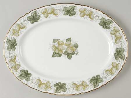 The Worcester Hop 13" Oval Serving Platter