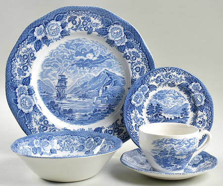 Lochs of Scotland Blue 5 Piece Place Setting