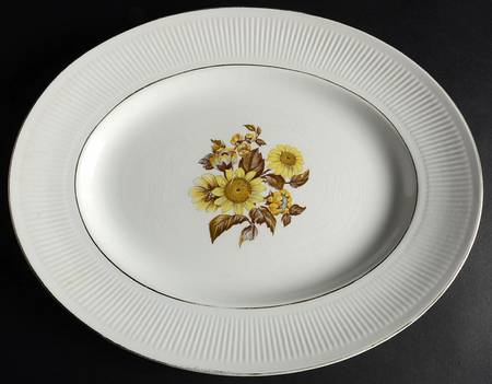 Sunflower 14" Oval Serving Platter
