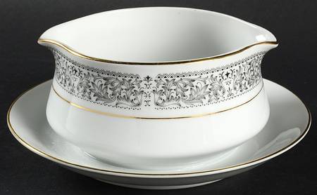 Ambassador Gravy Boat with Attached Underplate