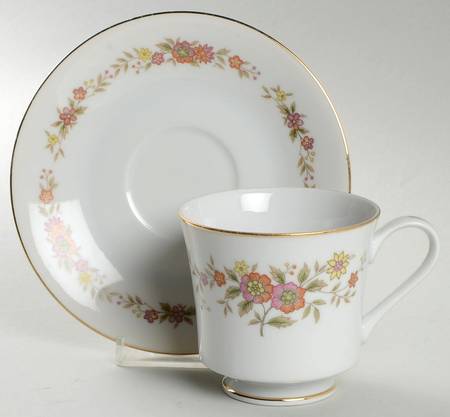 Marcia Footed Cup & Saucer Set