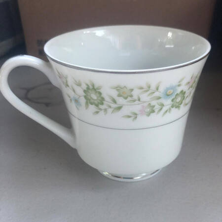 Pauline Footed Cup