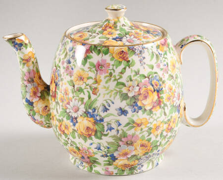 Bedale (Gold Trim) Countess Teapot & Lid