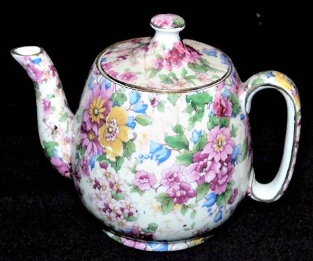 Cheadle Individual Breakfast Set Teapot & Lid