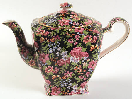 Chelsea Ascot Teapot & Lid