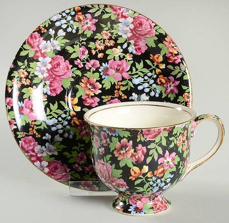 Chelsea Footed Cup & Saucer Set