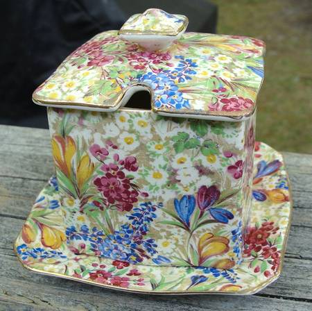 Crocus White Jam/Jelly & Lid W/Underplate