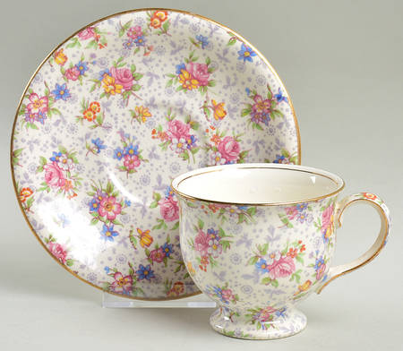Eleanor Footed Cup & Saucer Set