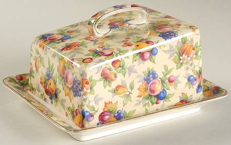 Evesham Cheese Dish with Lid (Wedge)
