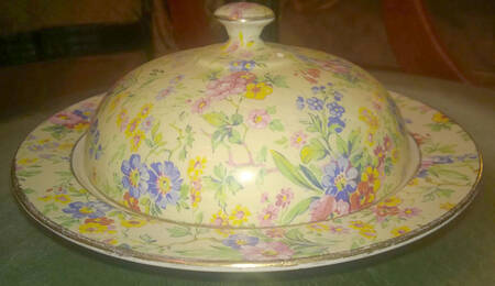 Floral Feast Muffin Dish & Lid