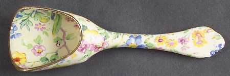 Floral Feast Nut Scoop