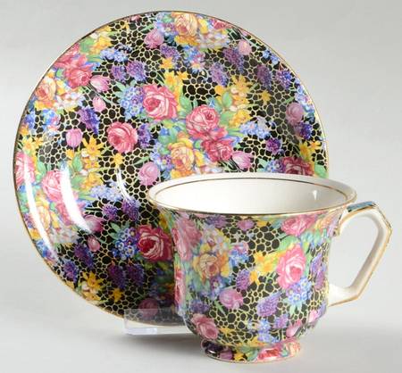 Hazel Footed Cup & Saucer Set