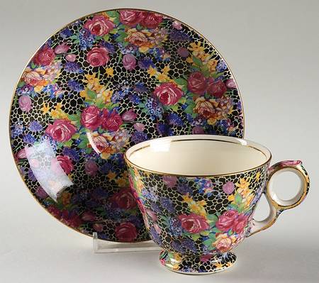 Hazel Raleigh Footed Cup & Saucer Set