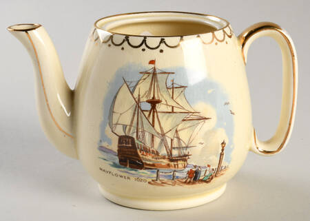 Hearts of Oak Individual Teapot No Lid