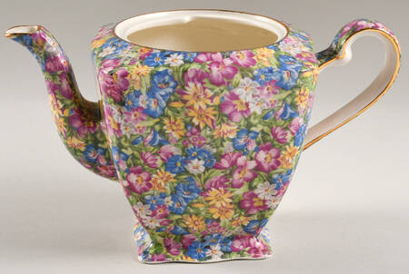 Joyce Lynn (Disc, 1950's) Ascot Teapot No Lid
