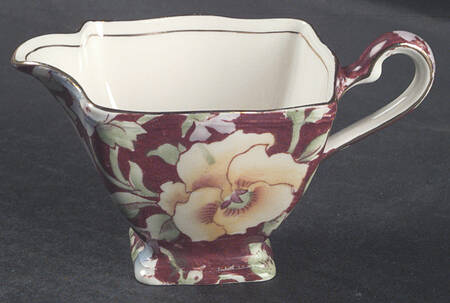 June Festival Ascot Creamer