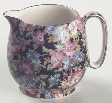 Majestic Older Countess Creamer