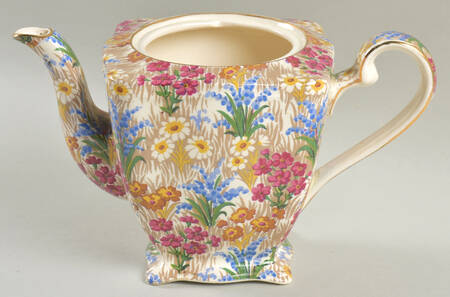 Marguerite (Gold Trim) 2 Cup Ascot Teapot No Lid