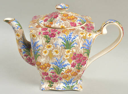 Marguerite (Gold Trim) 2 Cup Ascot Teapot & Lid