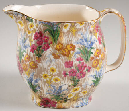 Marguerite (Gold Trim) Milk Jug