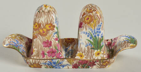 Marguerite (Gold Trim) Acme Salt & Pepper w/Tray Set