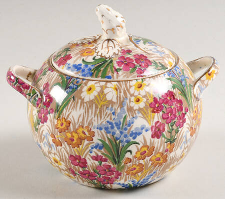Marguerite (Gold Trim) Elite Sugar Bowl & Lid